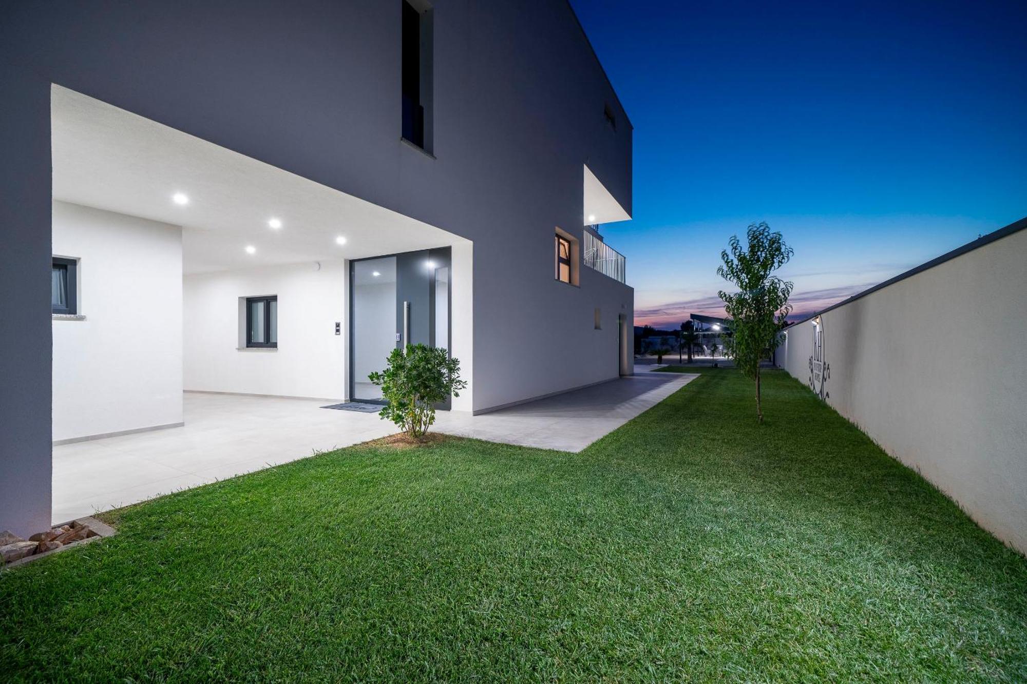 Apartment Rooftop House
